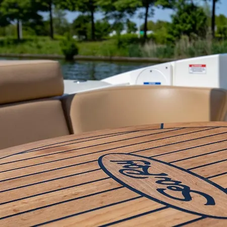 Luxury Yacht Gent