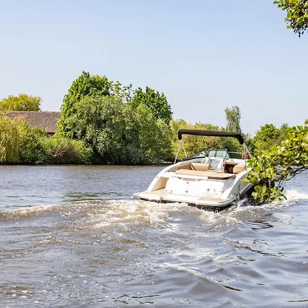 Båthotell Luxury Yacht Gent
