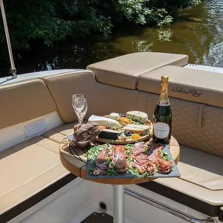 Båthotell Luxury Yacht Gent
