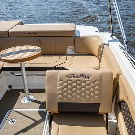 Luxury Yacht * Ghent