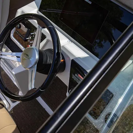 Luxury Yacht Ghent