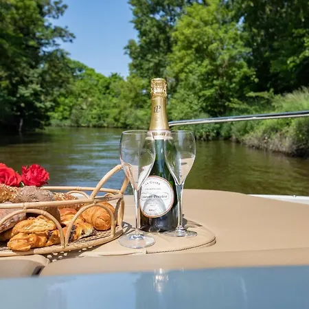 Luxury Yacht * Gent